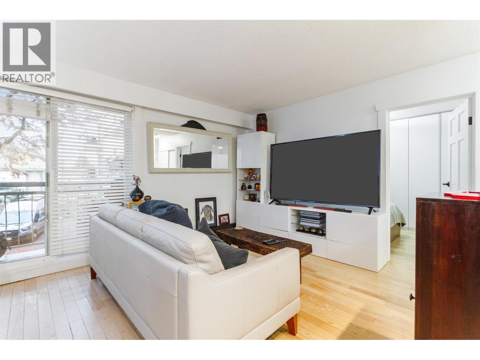 213 711 E 6TH AVENUE, Vancouver