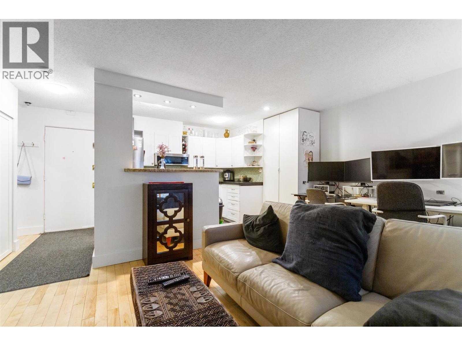 213 711 E 6TH AVENUE, Vancouver