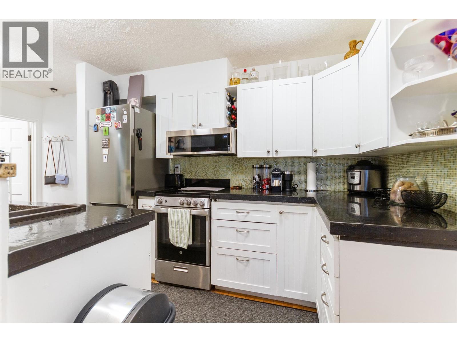 213 711 E 6TH AVENUE, Vancouver