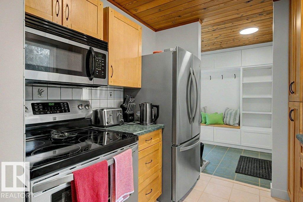 #12 53223 RGE ROAD 34 - 17