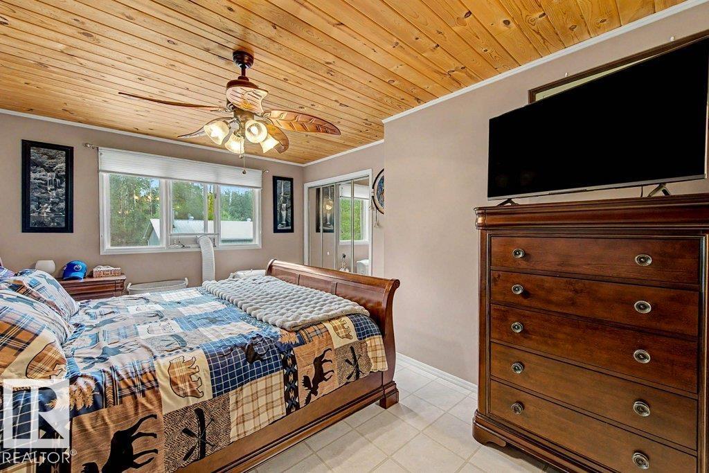 #12 53223 RGE ROAD 34 - 32