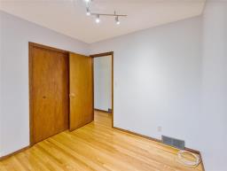 2 Ashern Road, Winnipeg, MB R2Y1G9 Photo 24