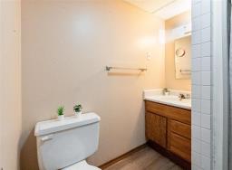 2 Ashern Road, Winnipeg, MB R2Y1G9 Photo 31