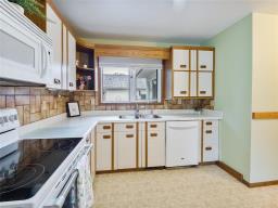 Laundry room - 2 Ashern Road, Winnipeg, MB R2Y1G9 Photo 10