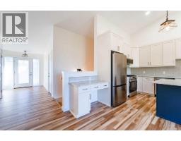 Living room - 47, Ironstone Dr, Coleman, AB T0K0M0 Photo 8