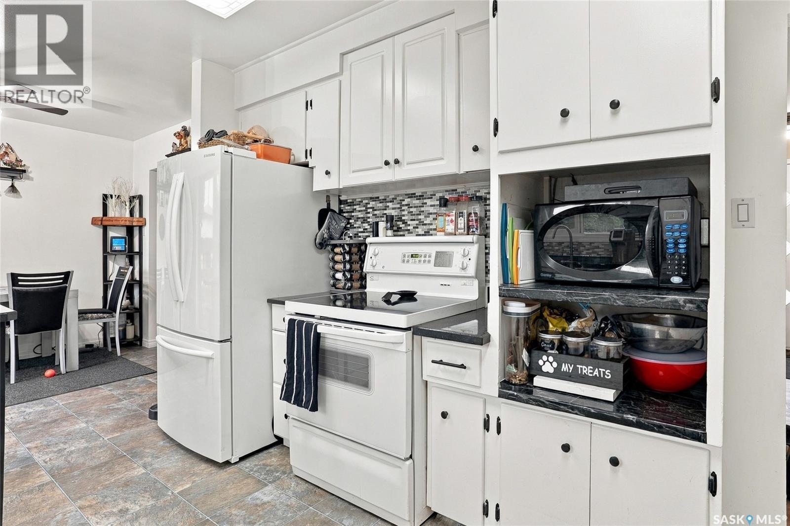 2107 Cumberland AVENUE S, Saskatoon — photo 9