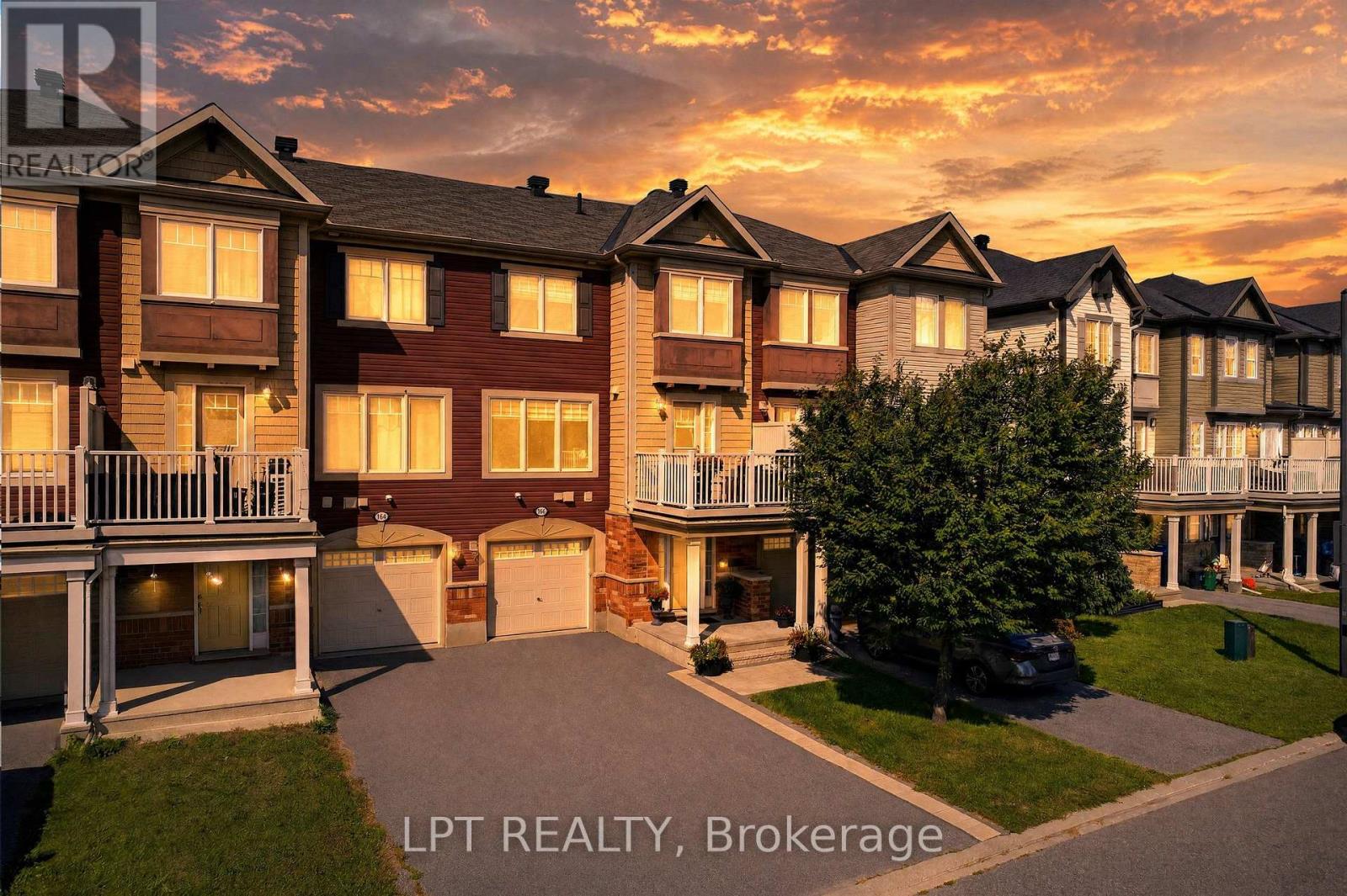 166 SUNSHINE CRESCENT - 1