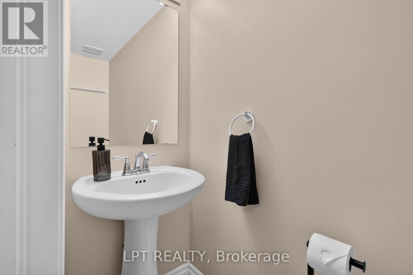 166 SUNSHINE CRESCENT - 18