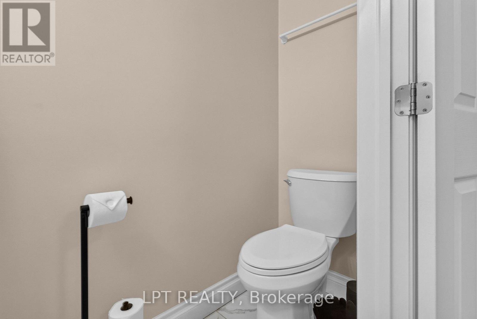 166 SUNSHINE CRESCENT - Image 19