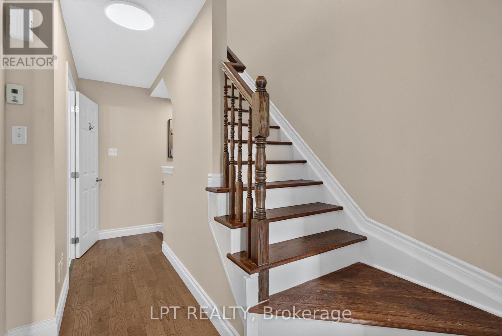 166 SUNSHINE CRESCENT - Image 20
