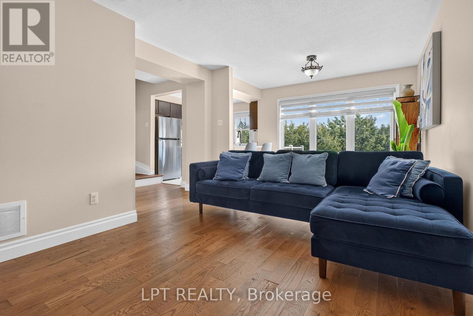 166 SUNSHINE CRESCENT, Ottawa — photo 6