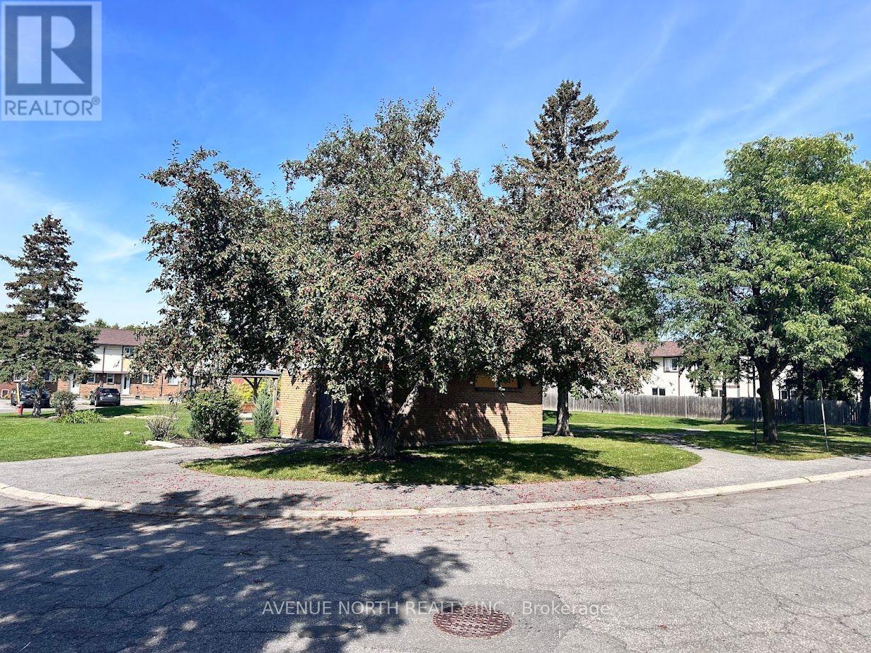#7 1370 FOXWELL STREET - 4