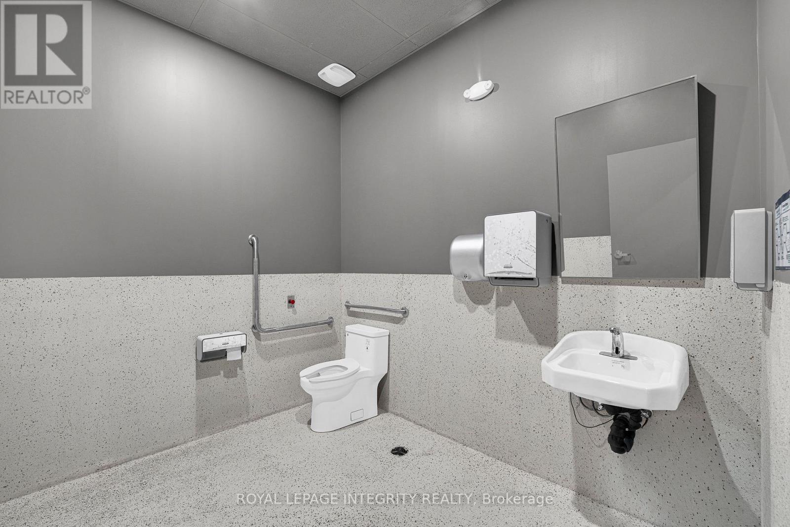 1 Bath Business for Sale in Ottawa – F02 – 3940 INNES ROAD, Ottawa – MLS# X13789130 - Image 28