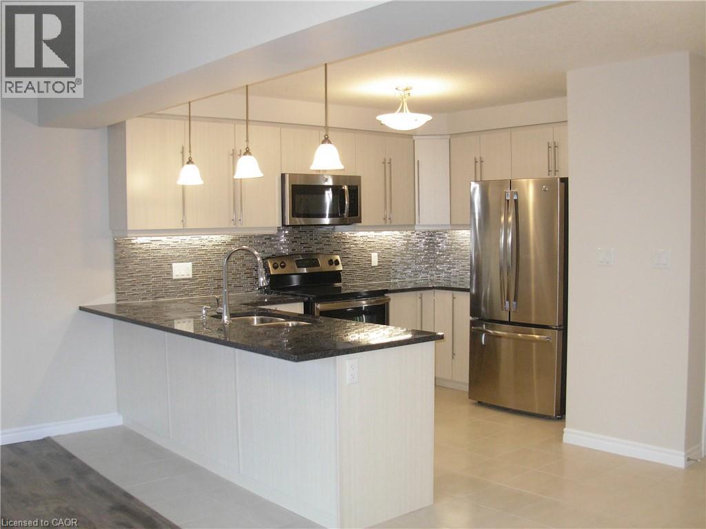 54 ELIZA Avenue, Kitchener — photo 2
