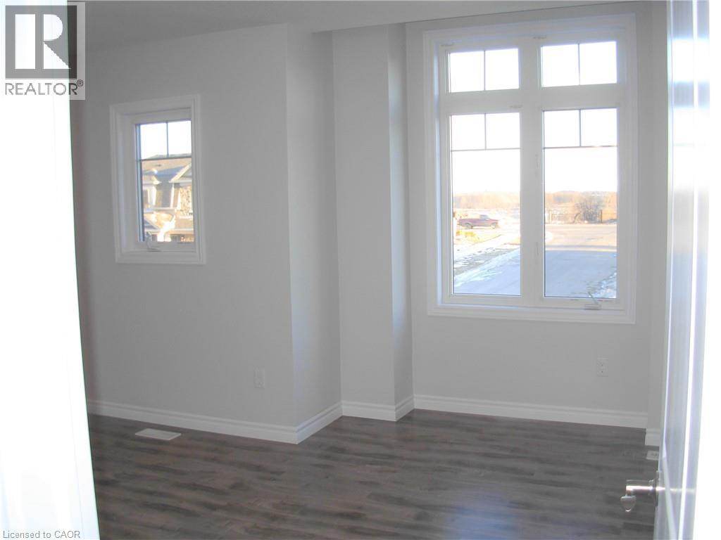 54 ELIZA Avenue, Kitchener — photo 6