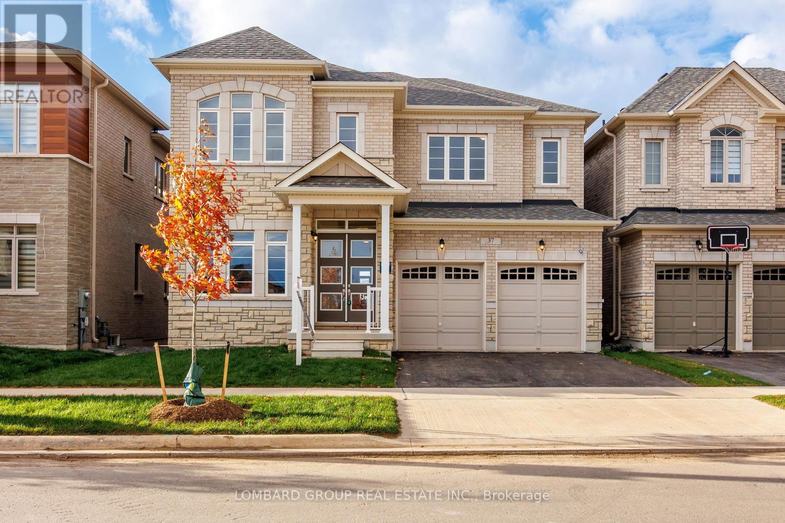 37 NORTH PARK BOULEVARD, Oakville (GO Glenorchy) — photo 2