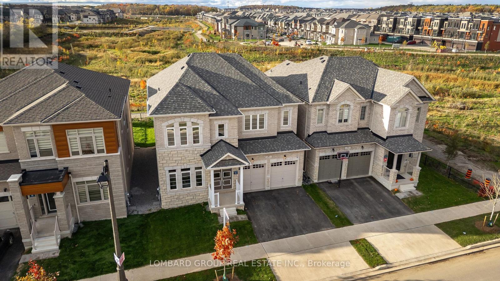 37 NORTH PARK BOULEVARD, Oakville (GO Glenorchy)