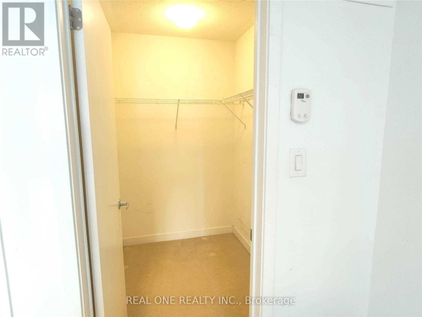 TH23 C - 370 SQUARE ONE DRIVE, Mississauga (City Centre) — photo 9