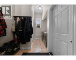 5809 28 Avenue, Camrose, AB T4V1P8 Photo 10