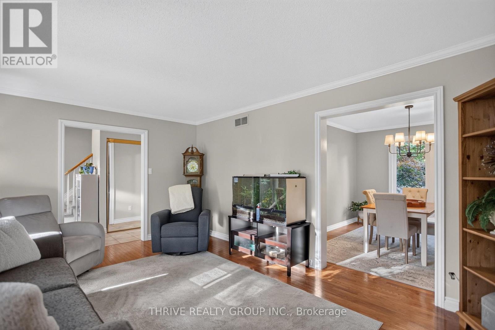 18 REXWAY ROAD - 10