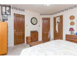 851 Breakwater Rd, French Creek, BC V9P1Z8 Photo 16