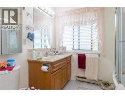 851 Breakwater Rd, French Creek, BC V9P1Z8 Photo 22