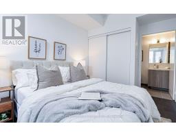 1718 - 2020 Bathurst Street, Toronto, ON M5P0A6 Photo 12