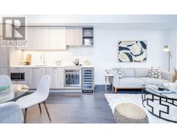 1718 - 2020 Bathurst Street, Toronto, ON M5P0A6 Photo 7