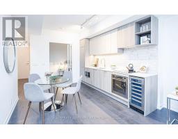 1718 - 2020 Bathurst Street, Toronto, ON M5P0A6 Photo 8