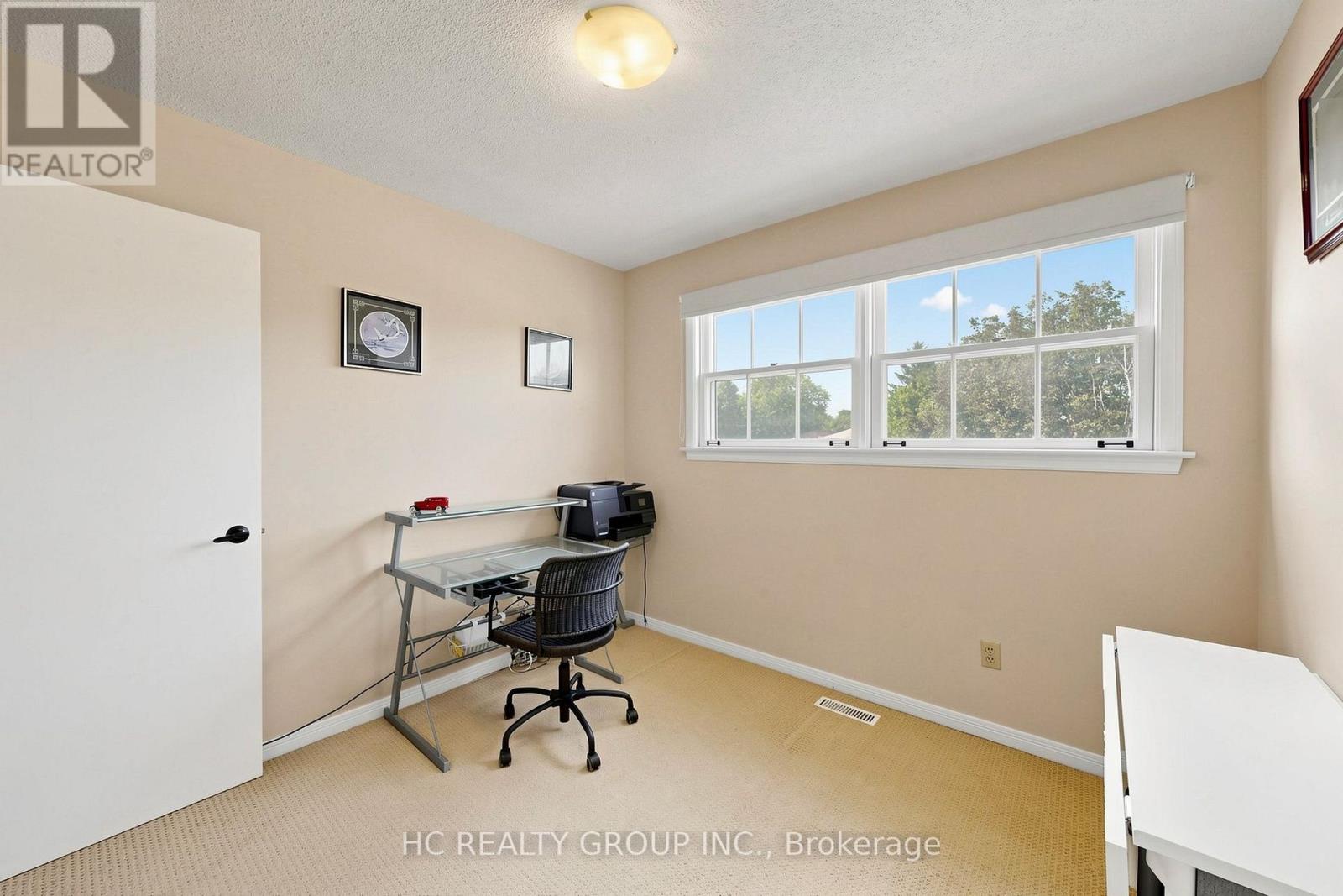 5 STANDISH CRESCENT - 31