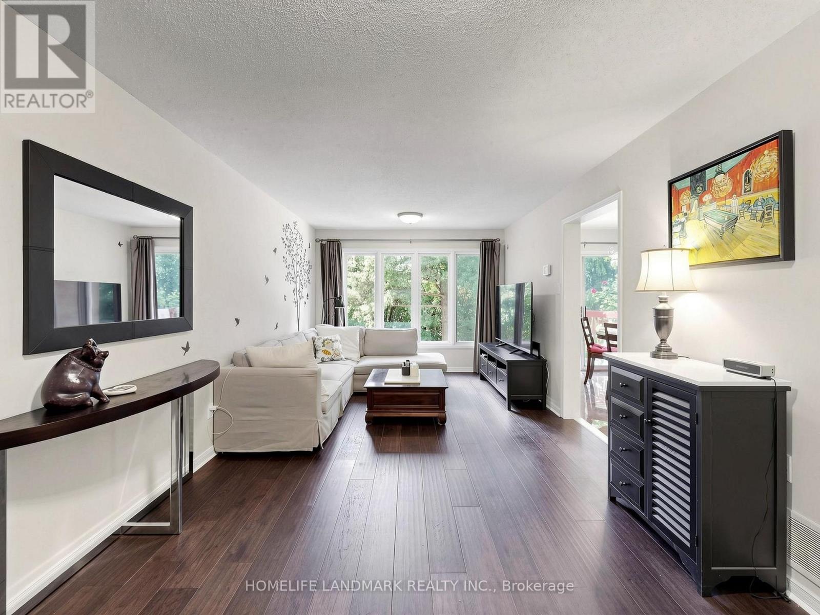 52 QUEENSMILL COURT, Richmond Hill (Doncrest) — photo 3
