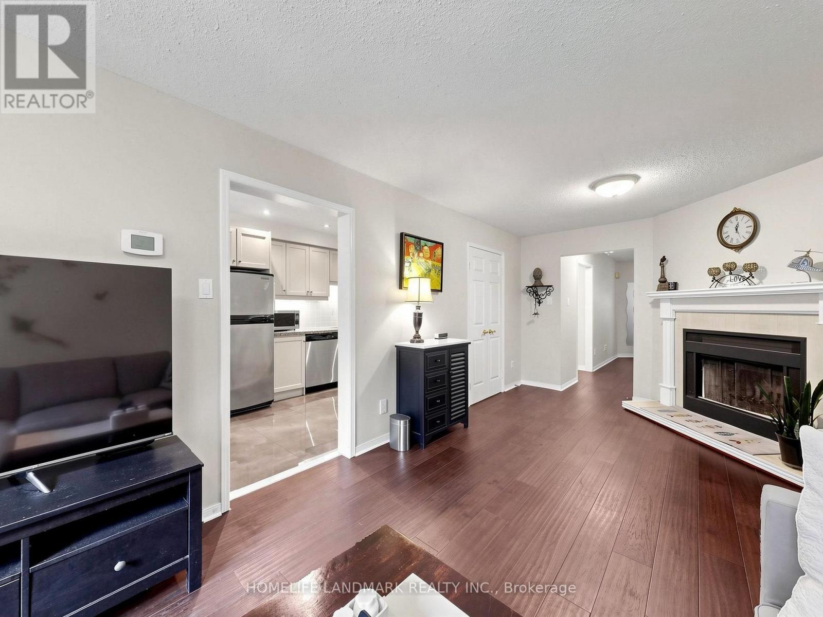 52 QUEENSMILL COURT, Richmond Hill (Doncrest) — photo 6
