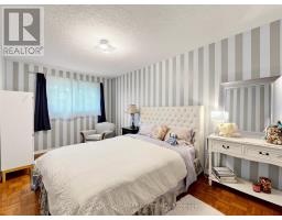52 Queensmill Court, Richmond Hill, ON L4B1N3 Photo 18