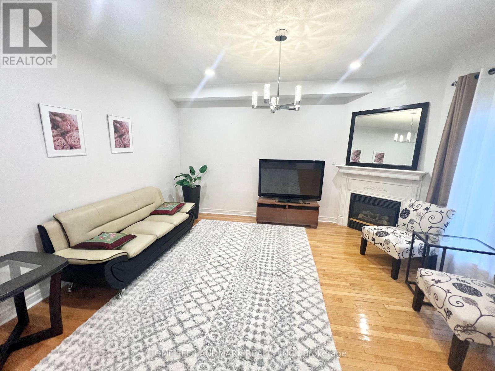 55 FONDA ROAD, Markham (Middlefield) — photo 4