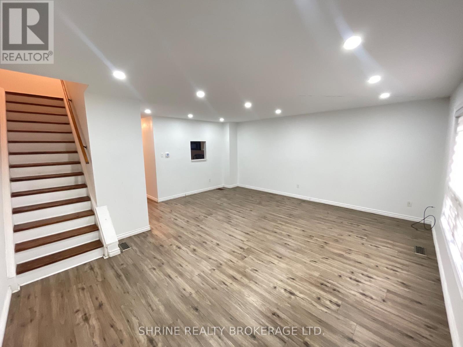 33 - 626 WHARNCLIFFE ROAD S, London South (South P) — photo 3