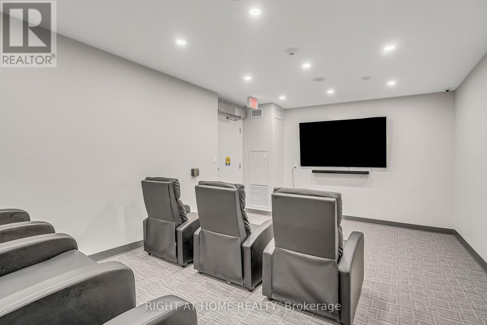 #1012 70 FOREST MANOR ROAD - 31