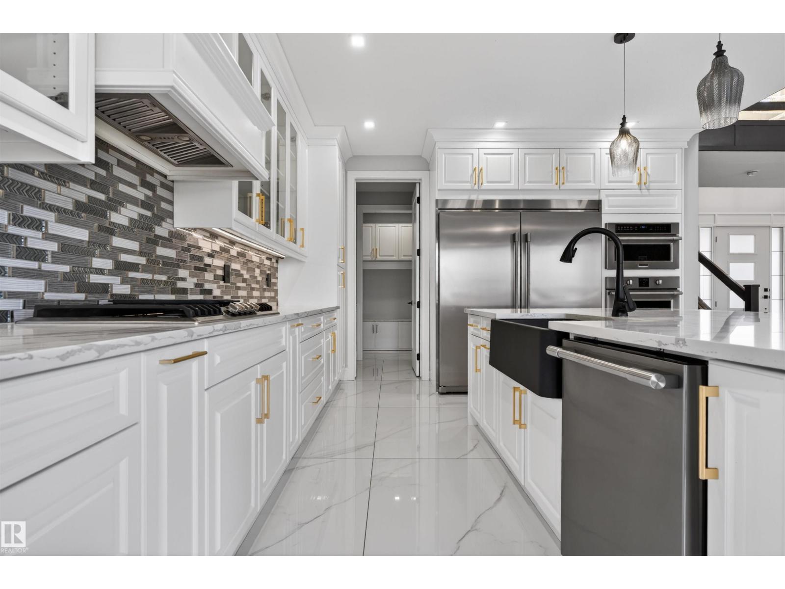 707 180 St SW - 32