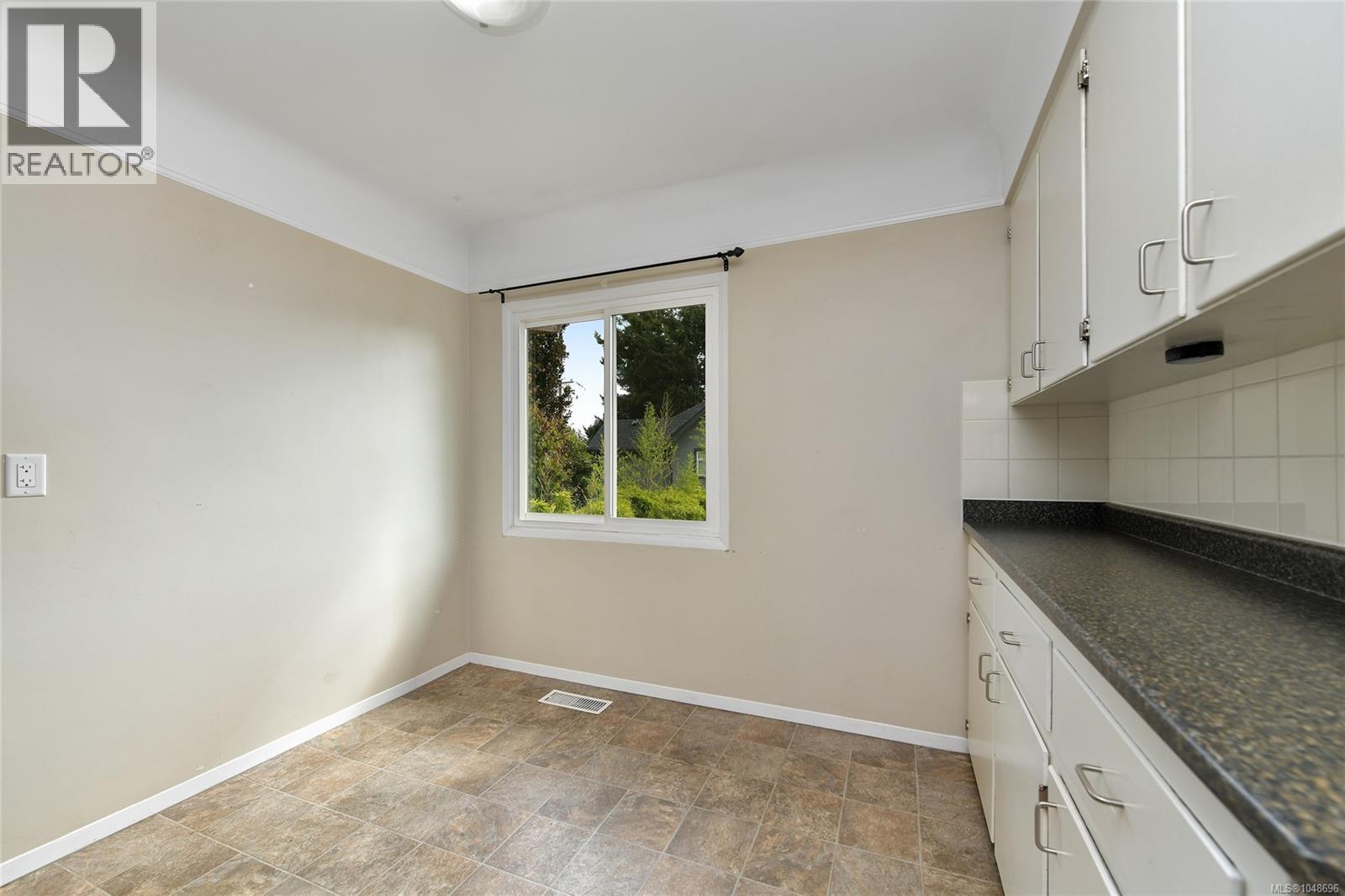 1277 Revercomb Pl - 14