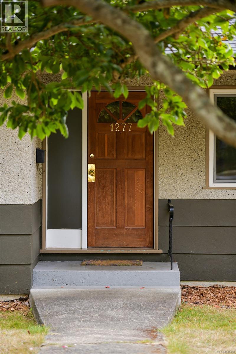 1277 Revercomb Pl - Image 39