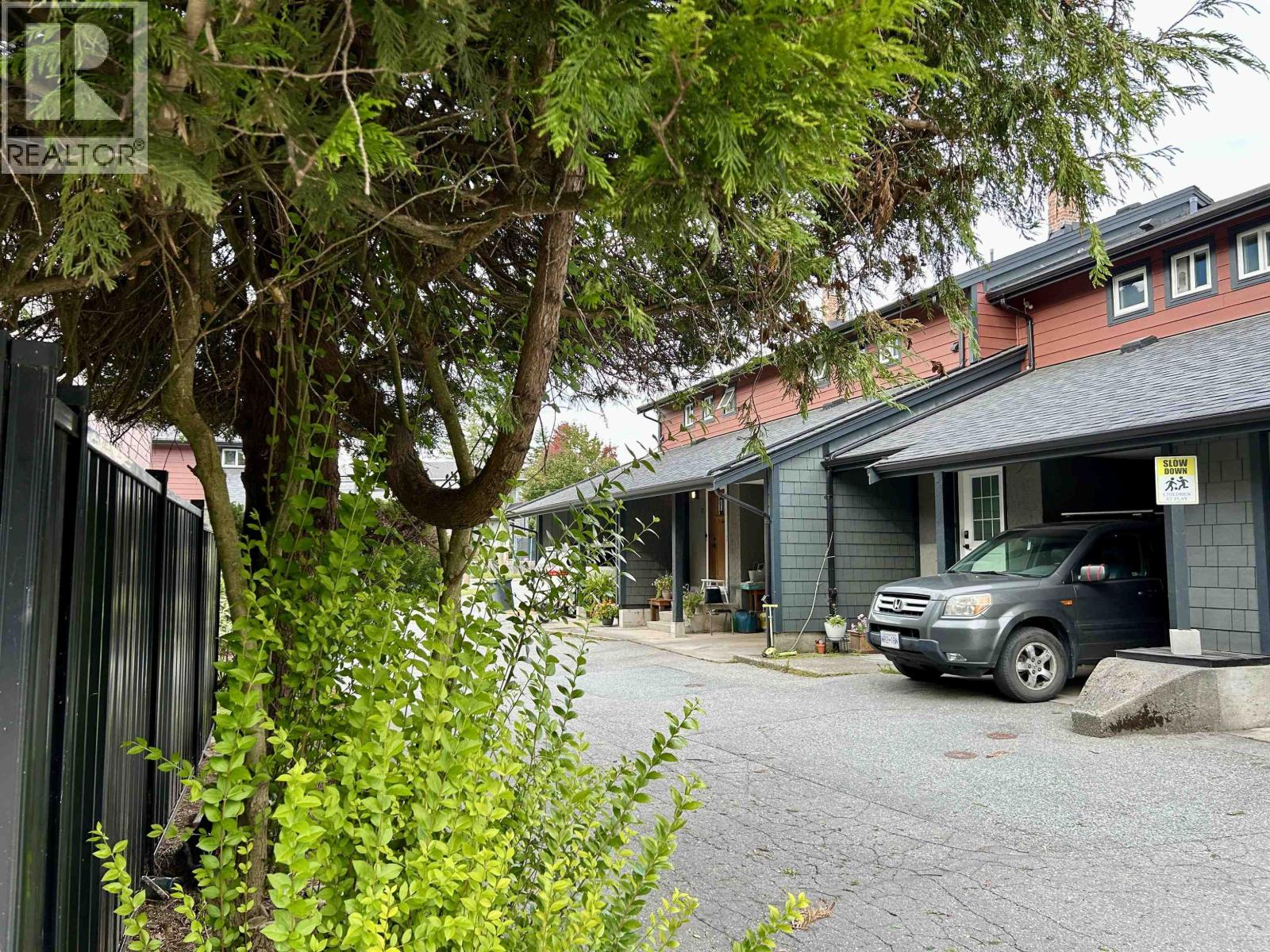 #31 1500 JUDD Road, Squamish, British Columbia, V8B0G4, Squamish, British Columbia — photo 4 of 5