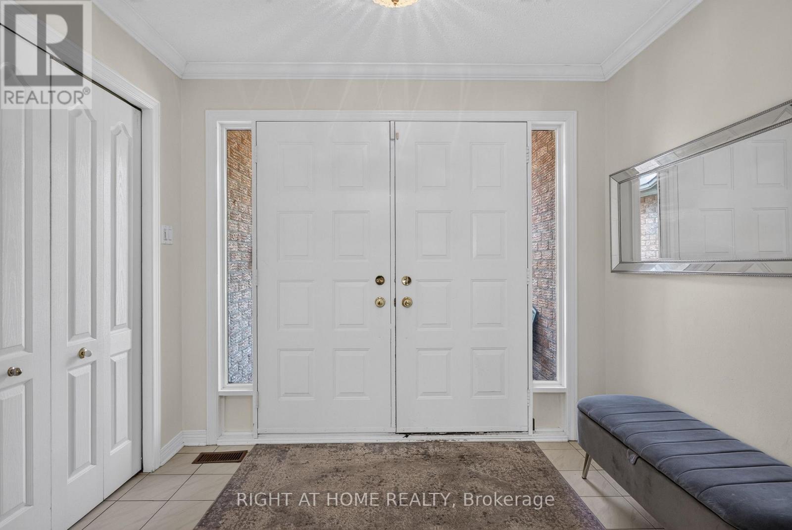 12 BASLAW DRIVE, Ottawa — photo 8