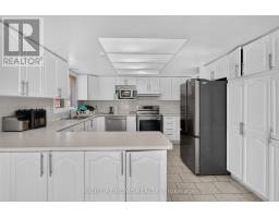 Kitchen - 12 Baslaw Drive, Ottawa, ON K1G5J8 Photo 12