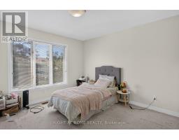 12 Baslaw Drive, Ottawa, ON K1G5J8 Photo 16