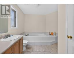 12 Baslaw Drive, Ottawa, ON K1G5J8 Photo 28