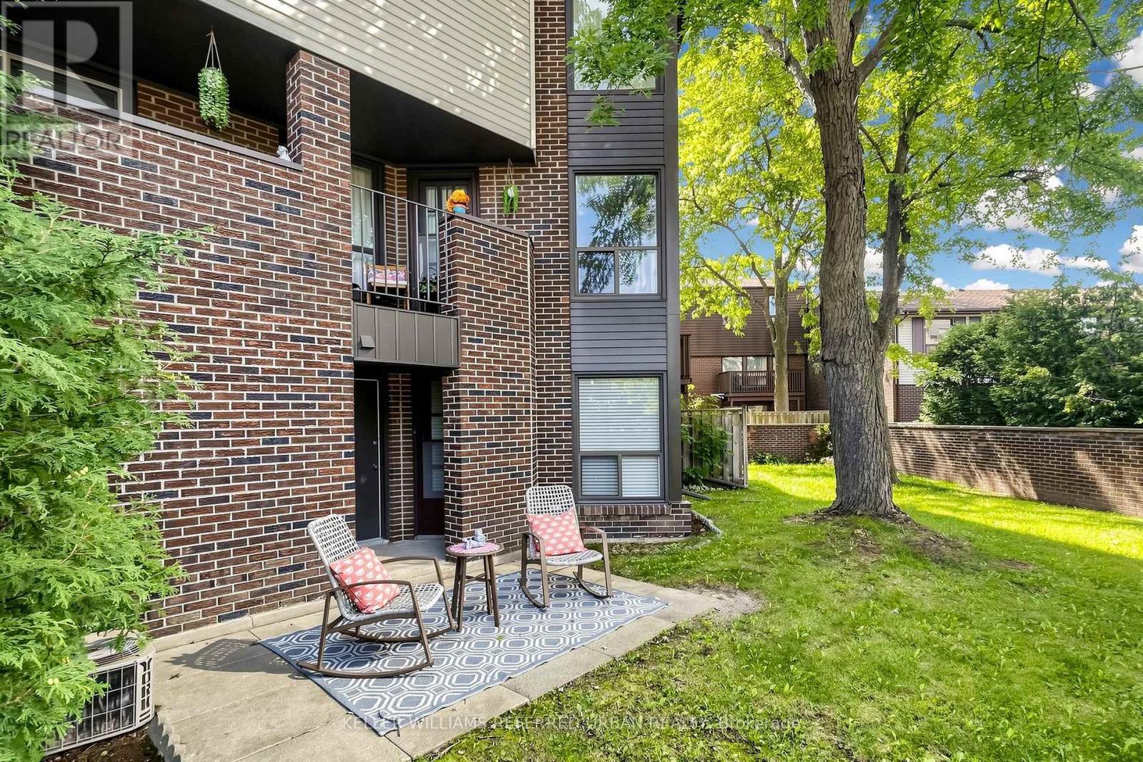 10 TURRET HILLWAY WAY - 42