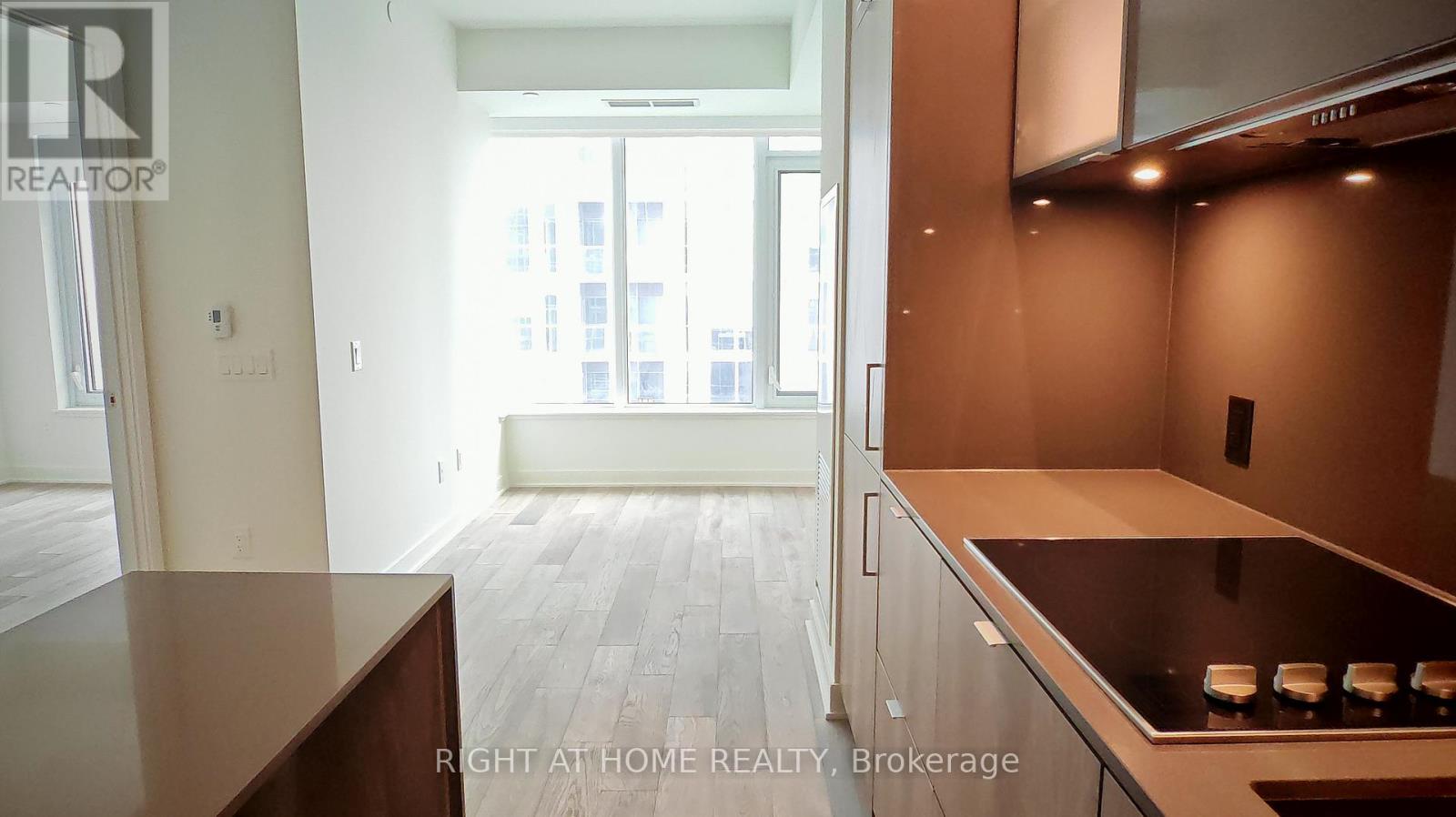 4005 - 11 YORKVILLE AVENUE, Toronto (Annex) — photo 8