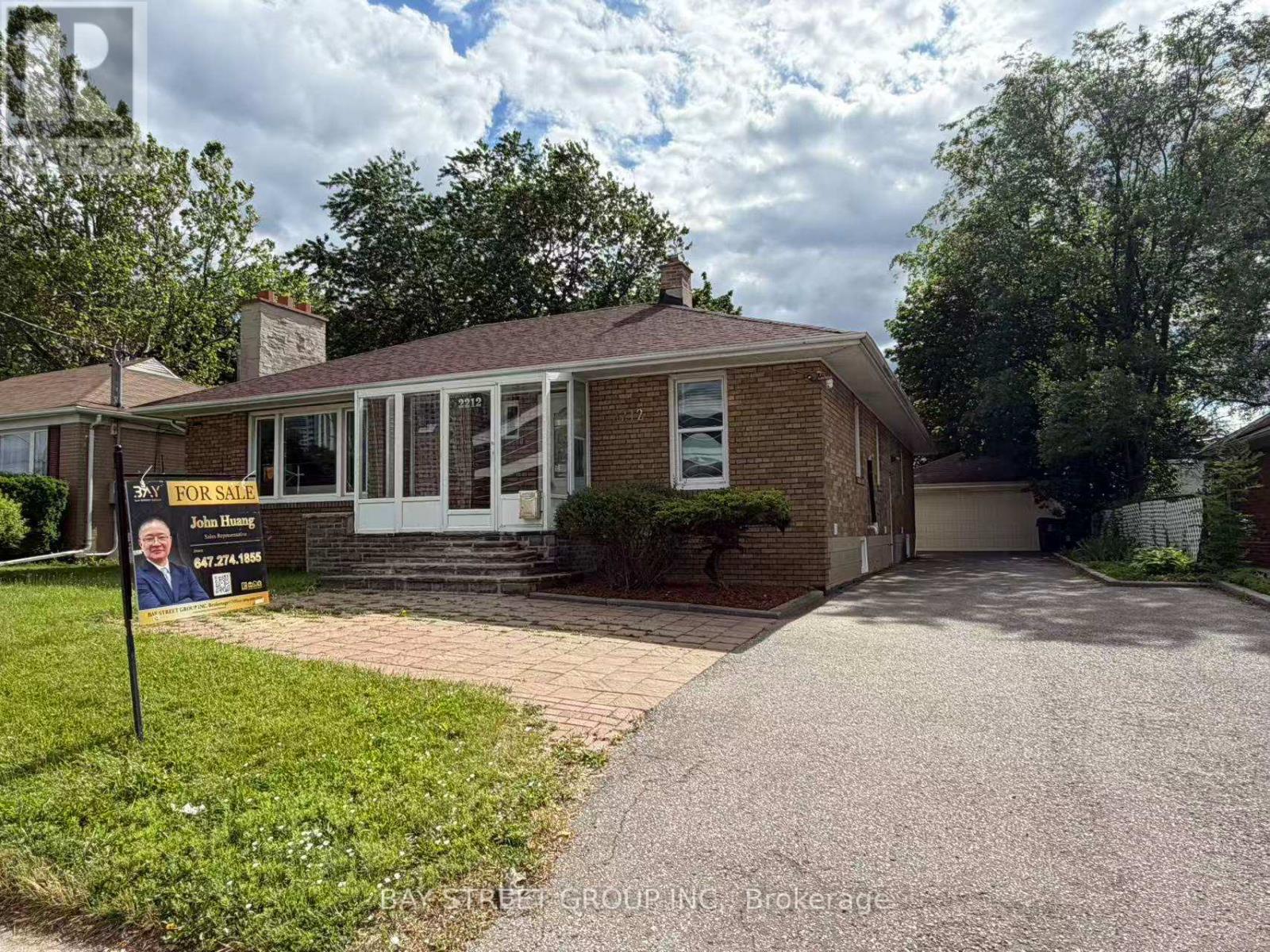 2212 KENNEDY ROAD, Toronto (Tam O'Shanter-Sullivan)