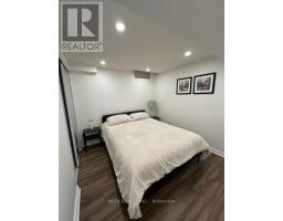 7 Lakewoods Street, Richmond Hill, ON L4E0B5 Photo 8