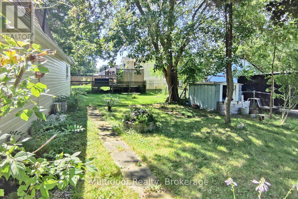 1058 ISABELLA STREET, Innisfil — photo 4