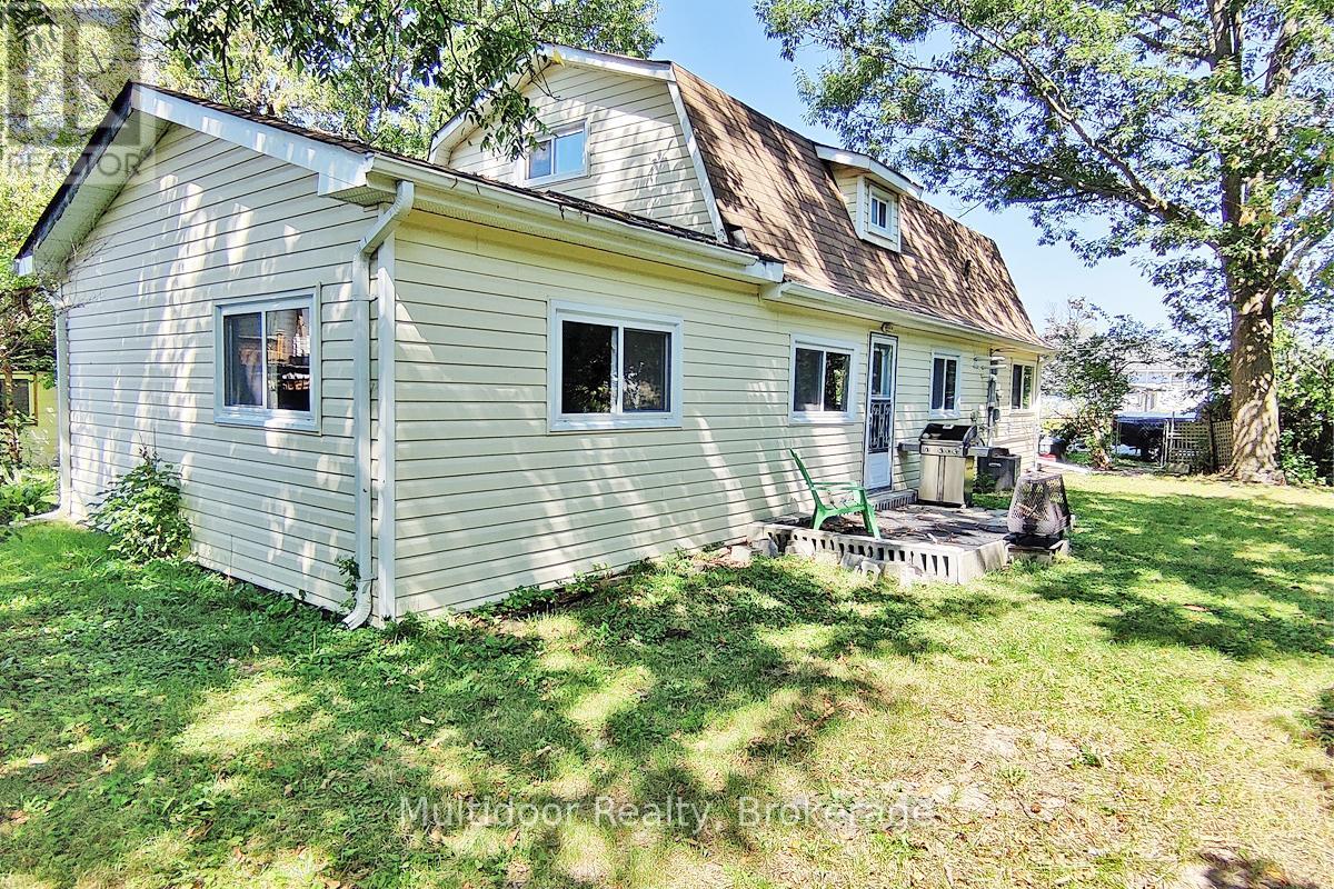 1058 ISABELLA STREET, Innisfil — photo 8